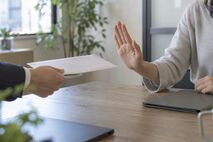 探偵の追加調査を断りたいときは？提案と依頼済みを分ける確認手順