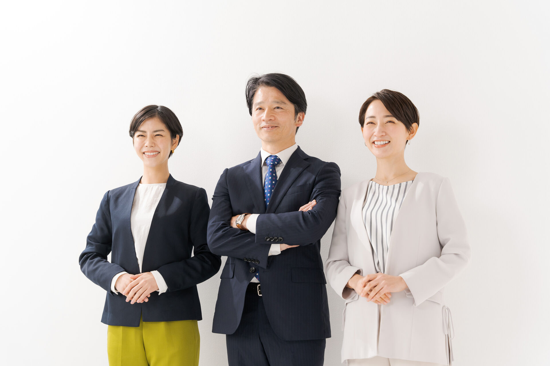 グループ年間解決数3,000件
